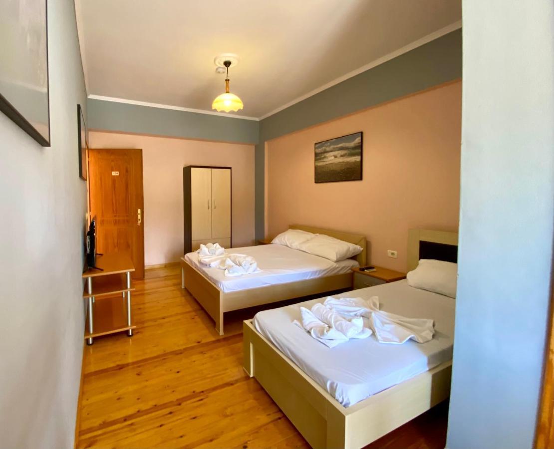 Family Hotel Haruni Ksamil Exterior foto