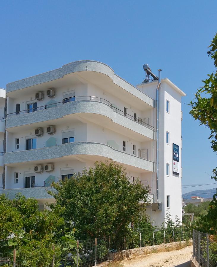 Family Hotel Haruni Ksamil Exterior foto